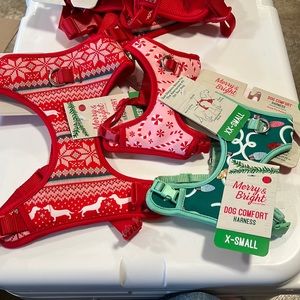 Xmas themed harness